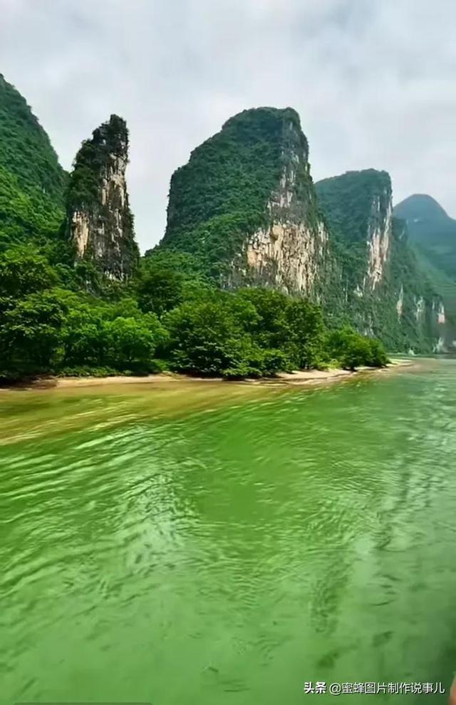 逃离黑白系房屋